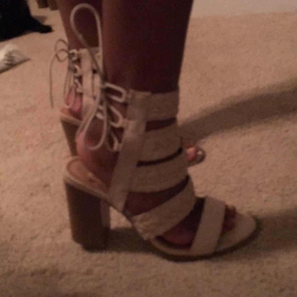 String up report shoe